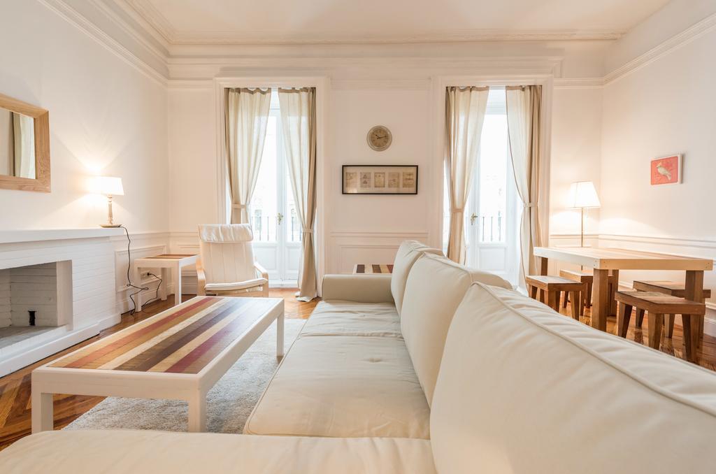 Apartamentos Alcala 마드리드 외부 사진